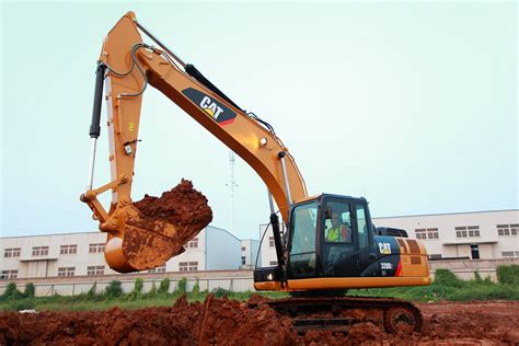 La Excavadora Hidráulica Cat 320d2 Gc Ofrece Un Nuevo Motor De Consumo