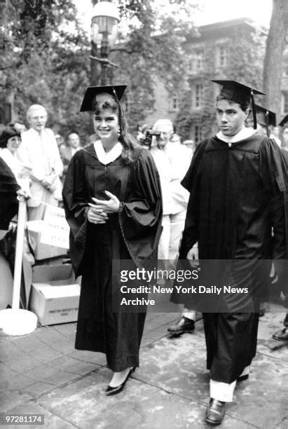 188 Brooke Shields 1987 Photos And High Res Pictures Getty Images