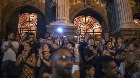 Más De 30 000 Personas Pidieron Justicia En Río De Janeiro Por El