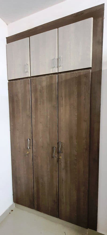 Doors Sheesham Wood Polished Modular Wardrobe With Locker At Rs