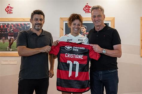 Cristiane Chora Ao Conhecer Tite No Ct Do Flamengo Estou Muito Feliz