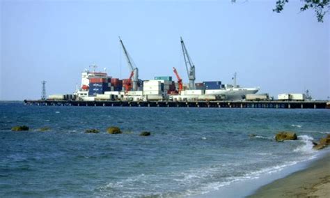 Rechaza Ampliación De Puerto Manzanillo