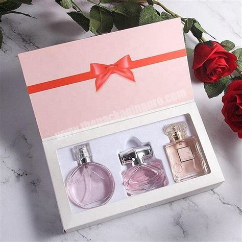 Creative Design Cardboard Paper Perfume Bottle Skincare Packaging Gift