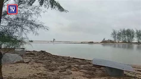 Air Pasang Ombak Besar Landa Pantai Seri Tujoh Youtube