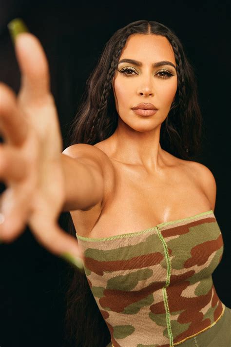 Kim Kardashian Beautiful Big Boobs Hot Celebs Home