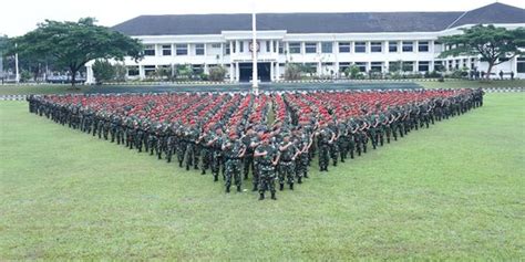 Isak Tangis Warnai Pemakaman Anggota Kopassus Korban Penembakan KKB