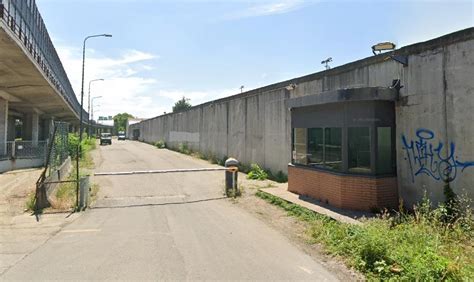 Milano Tenta La Fuga Dal Cpr Di Via Corelli Ho Ingoiato Una