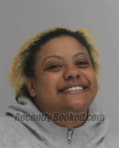 Recent Booking Mugshot For Jasmine Lyles In Dallas County Texas