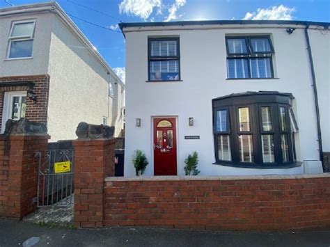 Lewis Road Crynant Neath Neath 3 Bed Semi Detached House £230 000