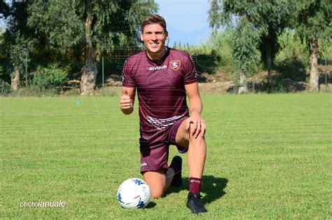 Francesco Di Tacchio è un giocatore della Salernitana U S