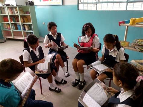 LCDA YELITZA JAIMES CIRCULO DE LECTURA CON LOS NIÑOS Y NIÑAS