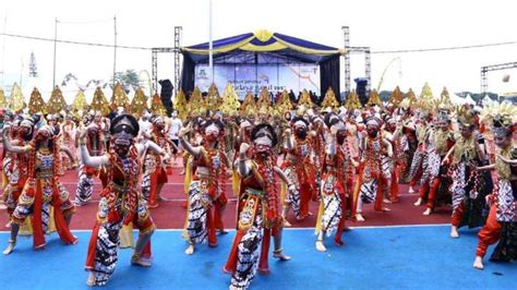 Foto Pesona Swiss Van Java Selain Alam Indah Dodol Dan Domba