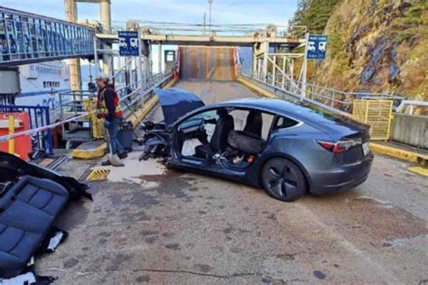 Tesla Model 3 terribile incidente a Torino il finale è sbalorditivo