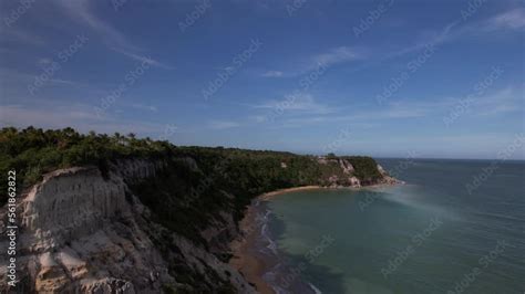 Linda Vista A Rea Das Fal Sias Forma Es Naturais Na Praia Do Espelho