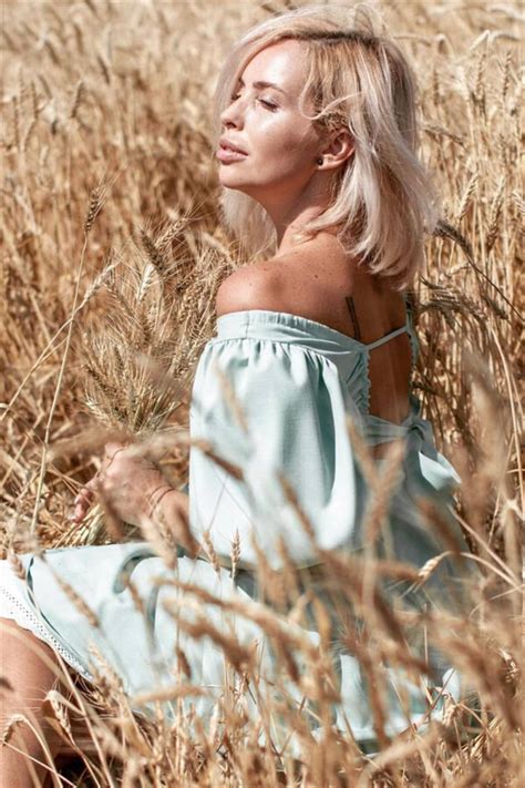 Gorgeous Olga 42 Y O From Kishinev With Blonde Hair ID 478111