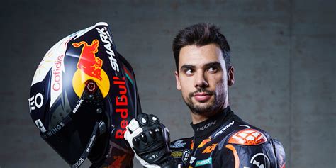 Miguel Oliveira E Ktm Apresentam A Ktm Rc De