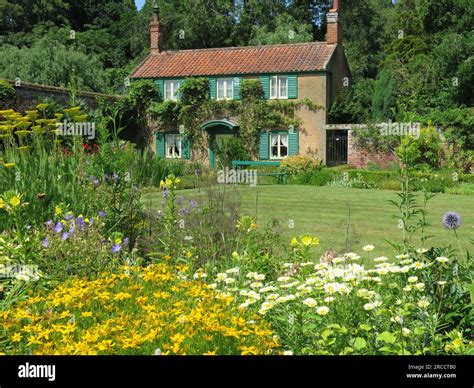 Hoveton Hall Gardens Stock Photo - Alamy