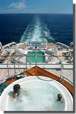 Cruise Packing Tips for Spectacular Shipboard Getaways