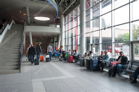 Bologna Airport Stock Editorial Photo © Pio3 55757803