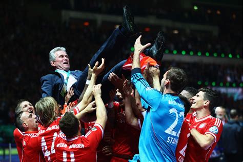 Bayern Munich Vs Vfb Stuttgart Dfb Pokal Final Final Score 3 2 Bayern Complete First German