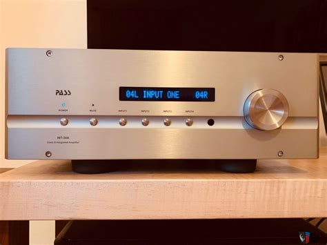 Pass Labs Int 30a Class A Integrated Amplifier For Sale Us Audio Mart