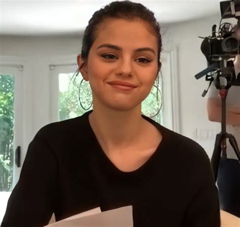 Brunette Cute And Beautiful Image On Favim