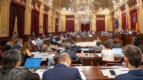 El Parlament Aprueba Por Unanimidad La Ley Del Taxi Mallorcadiario