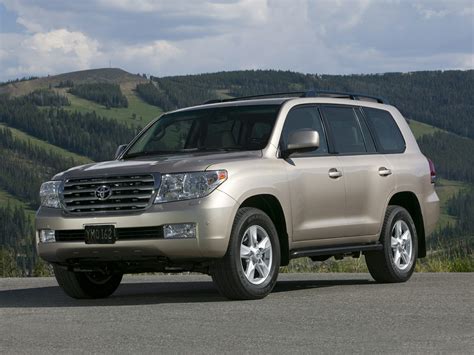 2011 Toyota Land Cruiser - Price, Photos, Reviews & Features