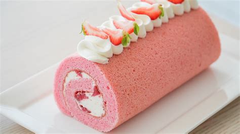 Strawberry Roll Cake Youtube