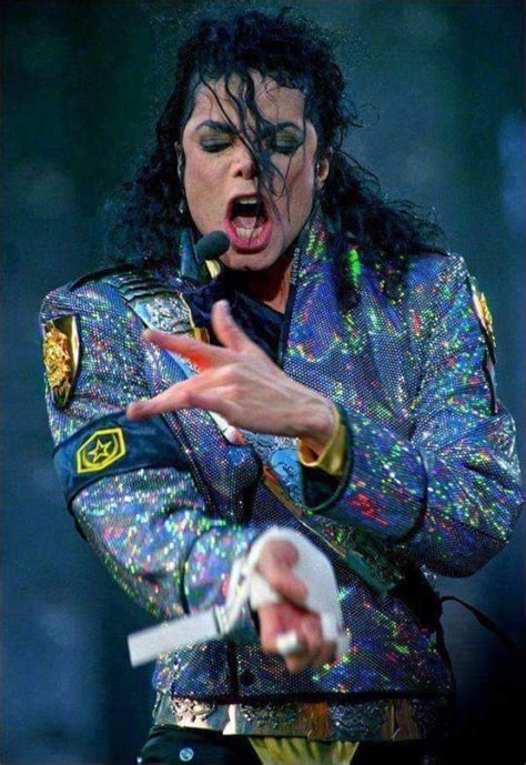 Pin On Dangerous Tour Michael Jackson Jam Michael Jackson Bad