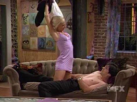 Jenna Elfman S Bikini Legs Butt Ass Pics Gallery Jessica Alba