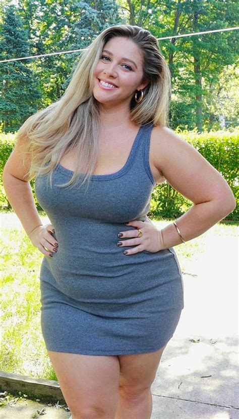 Voluptuous Women Curvy Women Fashion Very Beautiful Woman Belle Nana