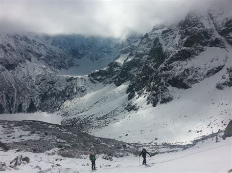 Warsztaty Skiturowe w Schronisku Murowaniec zima wróciła w Tatry