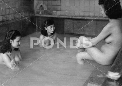 Girls Nude Bathing In Sulphur Hot Baths Taipeh China Hi Res 203427603
