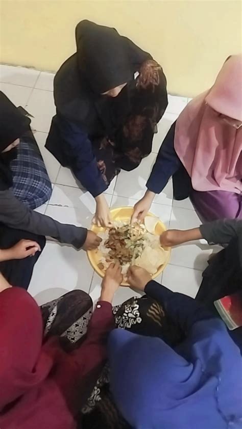 Pondok Pesantren Mahasiswa Al Ghozali Menggelar Acara Rutinan