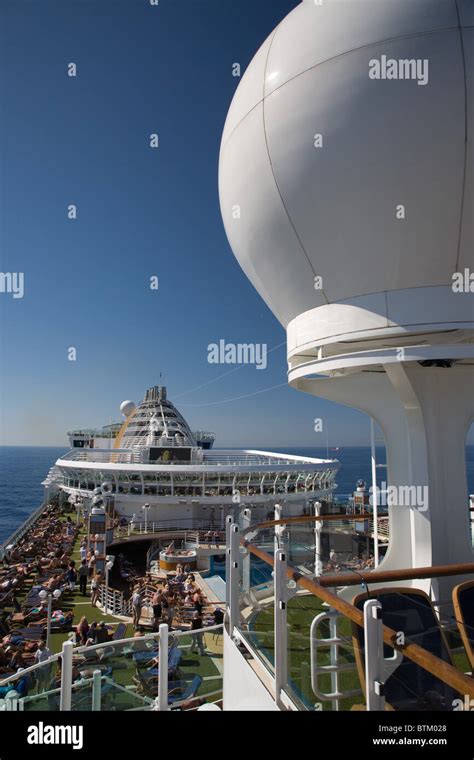 P And O P O Cruise Ship Azura Passengers Deck Decks Stock Photo Alamy