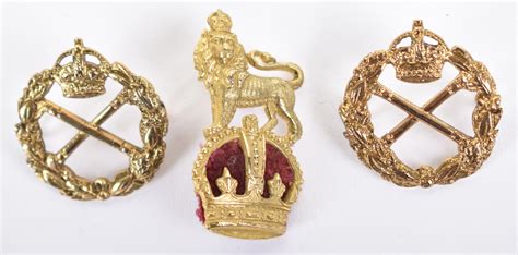 Pair Of Field Marshals Rank Badges Fine Pair Of Gilt Metal Kings