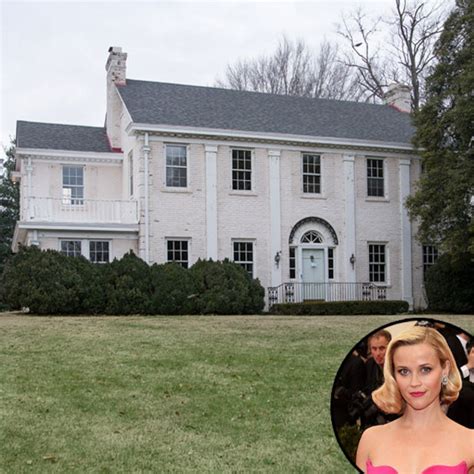 Reese Witherspoon Buys New Home In Nashville