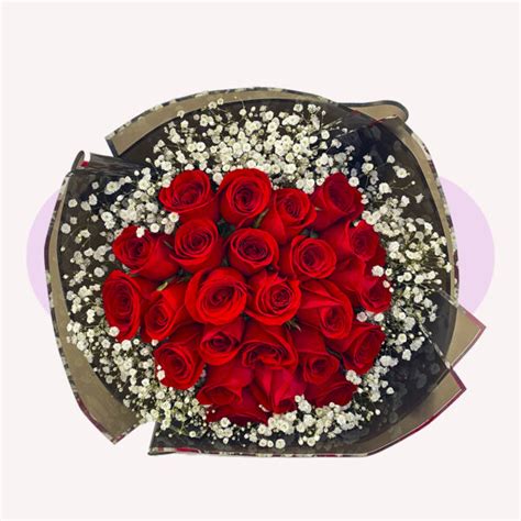 Rosas Rojas Con Gypso Alrededor Platinum Flowers