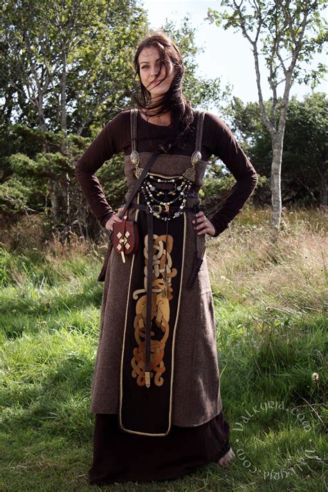 Modern Viking Clothing Womens Kiara Bourque