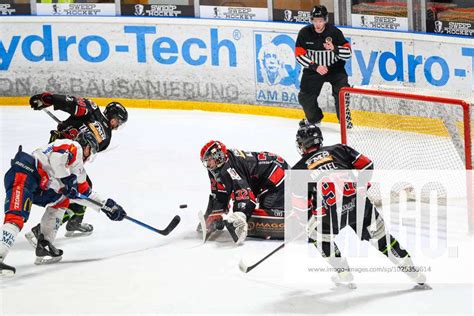 Dennis Tausend Ehc K Nigsbrunn Stefan Vajs Ehc K Nigsbrunn