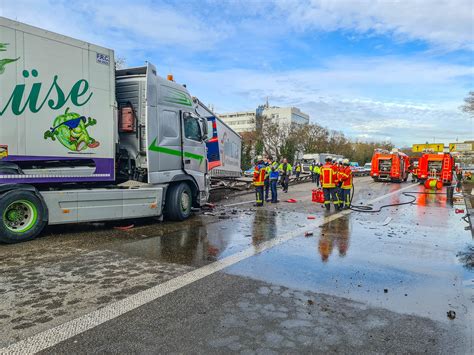 Horror Crash auf der Südtangente Karlsruhe Vollsperrung in beide