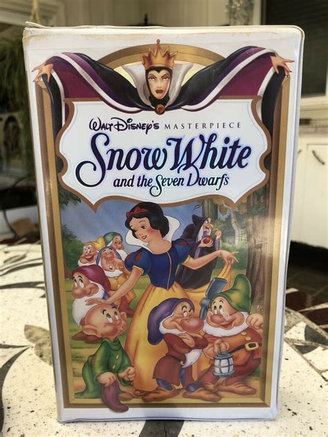 Walt Disney SNOW WHITE And The SEVEN DWARFS VHS Tape Masterpiece