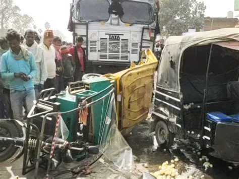 Nawada Road Accident Truck Collided With E Rickshaw And Tempo Two People Died And Five Serious