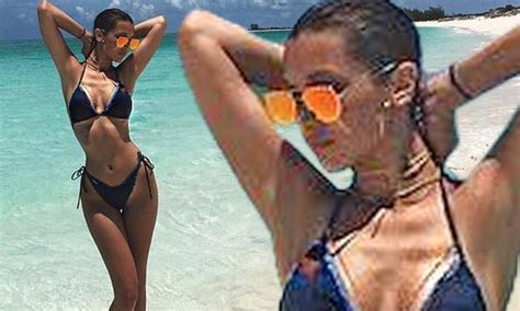Bella Hadid Posts Sexy Bikini Instagram Snap On The Beach Daily Mail Online