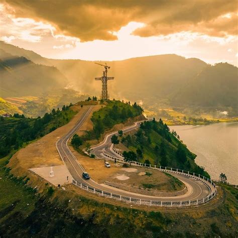 Bukit Sibea Bea Wisata Religi Di Danau Toba Tobaria Media