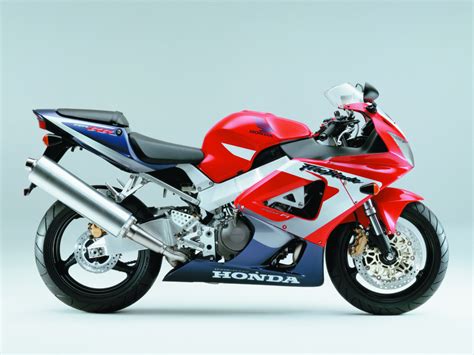 Les Galeries Photos De `cbr 929 Rr 2000 2001` Motoplanete