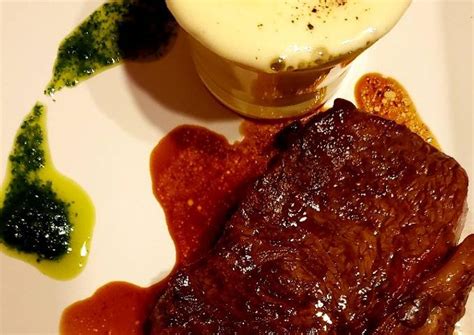 Bife De Chorizo Grillado Con Huevo Roto Y Espuma De Papas Receta De