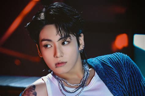 BTS S Jungkook Becomes 1st Korean Soloist To Spend 12 Weeks On