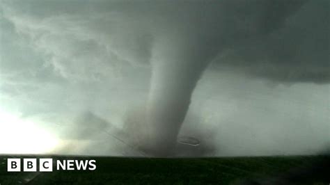 Storm Chasers Film Kansas Tornados Bbc News